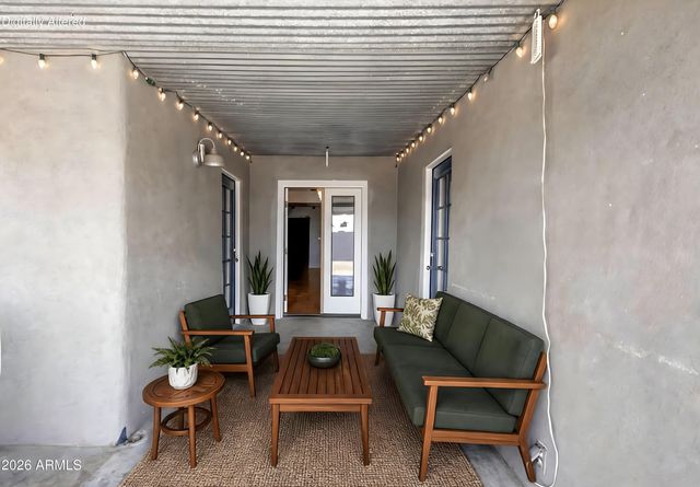 3301 W LYNWOOD Street, Phoenix, AZ 85009