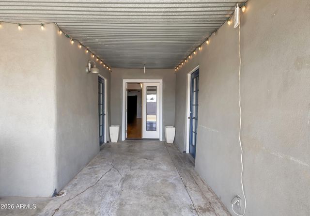 3301 W LYNWOOD Street, Phoenix, AZ 85009