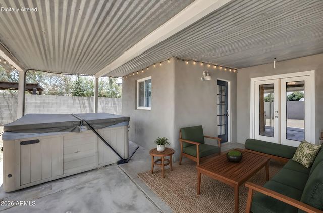 3301 W LYNWOOD Street, Phoenix, AZ 85009