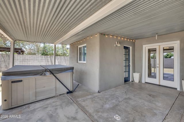 3301 W LYNWOOD Street, Phoenix, AZ 85009