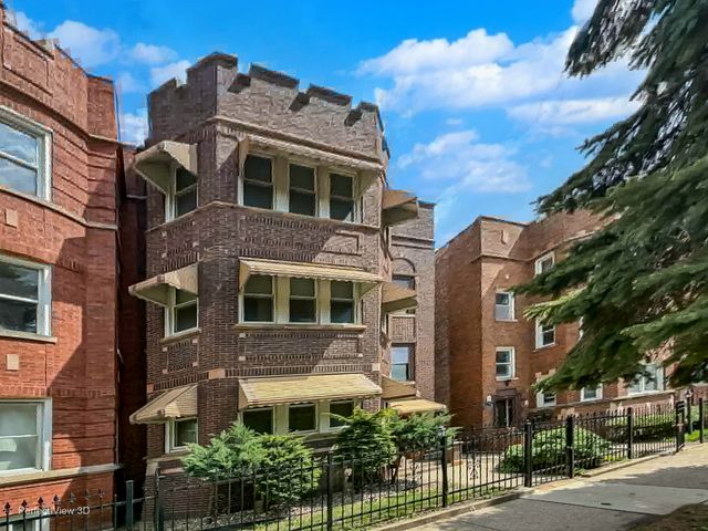 7829 S Cornell Avenue, Chicago, IL 60649