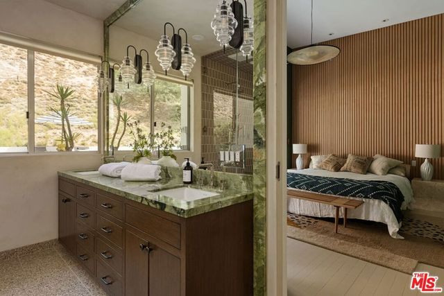 8137 Amor Road, Los Angeles, CA 90046