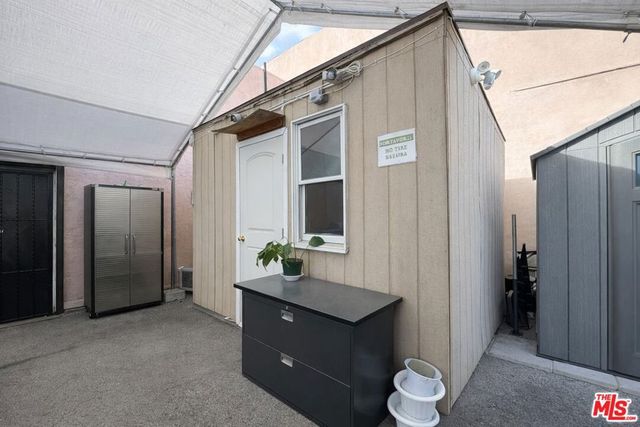 4620 S Central Avenue, Los Angeles, CA 90011