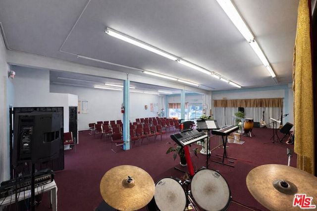 4620 S Central Avenue, Los Angeles, CA 90011