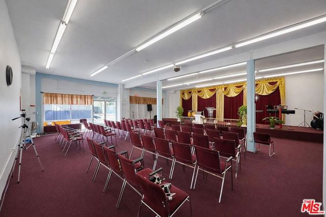 4620 S Central Avenue, Los Angeles, CA 90011