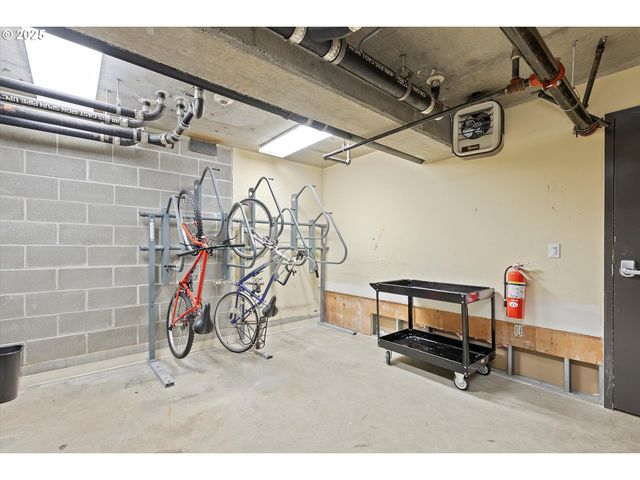 1134 Sw JEFFERSON St 208, Portland, OR 97201
