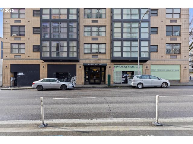 1134 Sw JEFFERSON St 208, Portland, OR 97201