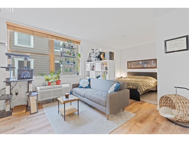 1134 Sw JEFFERSON St 208, Portland, OR 97201