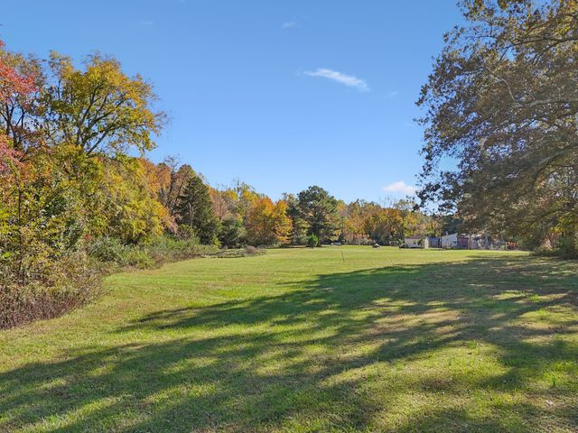 10849 Jim Cummings Hwy, Bradyville, TN 37026