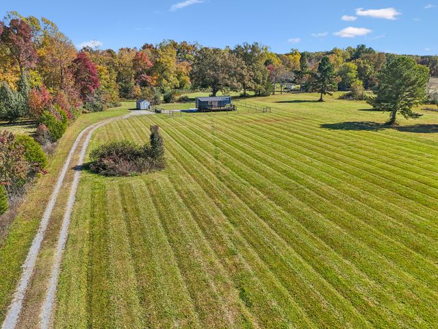 10849 Jim Cummings Hwy, Bradyville, TN 37026