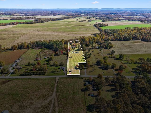 10849 Jim Cummings Hwy, Bradyville, TN 37026