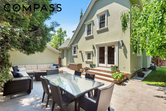 8525 Colonial Road, New York City, NY 11209