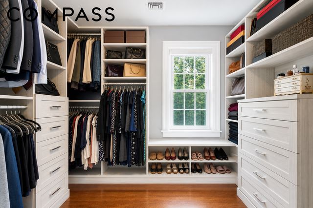 8525 Colonial Road, New York City, NY 11209