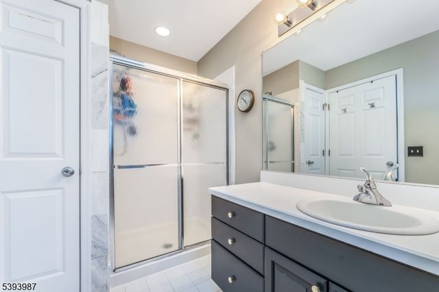 44 Alexandra Way, Clinton Town, NJ 08809