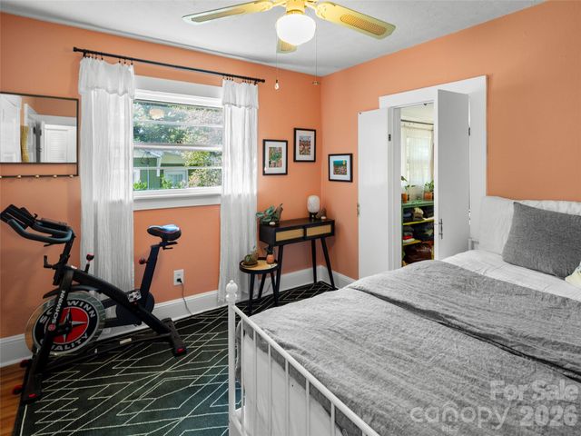 79 Craig Circle, Asheville, NC 28805