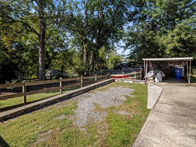 79 Craig Circle, Asheville, NC 28805