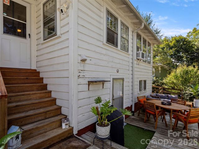 79 Craig Circle, Asheville, NC 28805