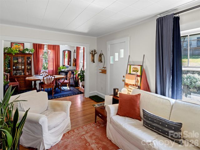 79 Craig Circle, Asheville, NC 28805