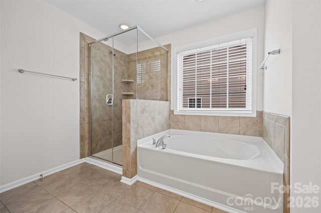 9233 Inverness Bay Road, Charlotte, NC 28278