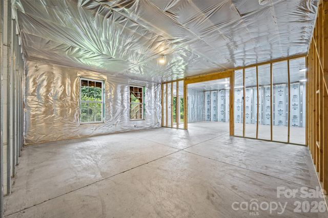 9233 Inverness Bay Road, Charlotte, NC 28278