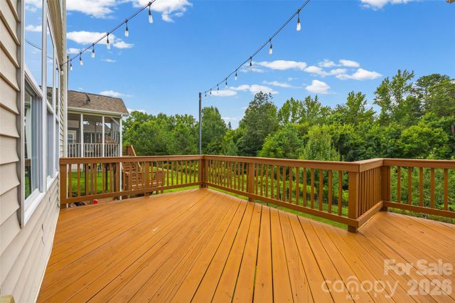 9233 Inverness Bay Road, Charlotte, NC 28278