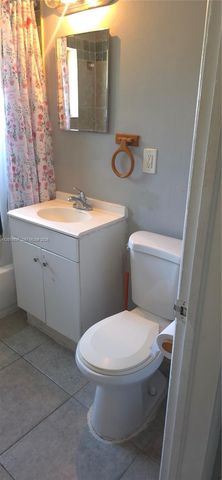 3330 Auburn Blvd, Fort Lauderdale, FL 33312