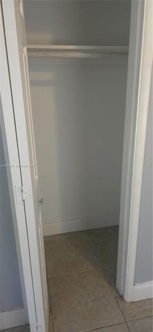3330 Auburn Blvd, Fort Lauderdale, FL 33312