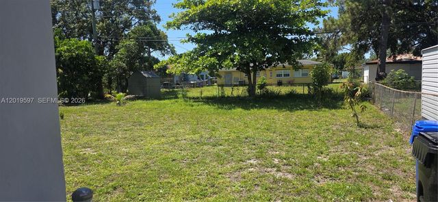 3330 Auburn Blvd, Fort Lauderdale, FL 33312