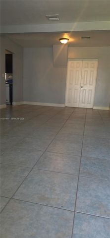 3330 Auburn Blvd, Fort Lauderdale, FL 33312