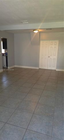 3330 Auburn Blvd, Fort Lauderdale, FL 33312