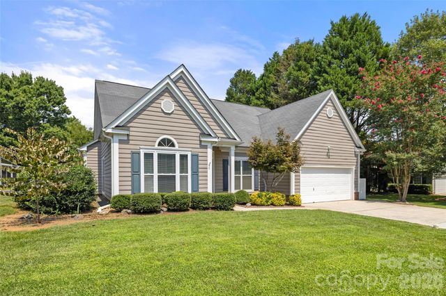 8632 Castlebay Drive, Charlotte, NC 28277