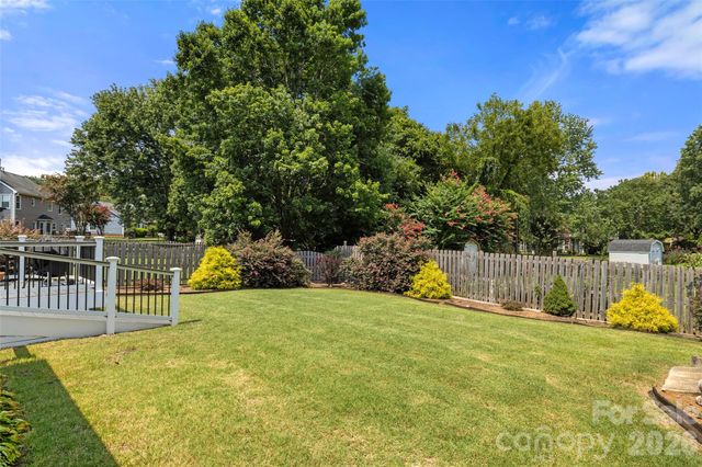8632 Castlebay Drive, Charlotte, NC 28277