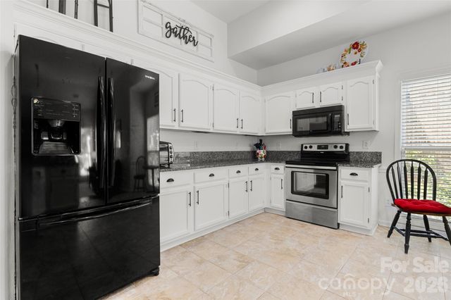 8632 Castlebay Drive, Charlotte, NC 28277