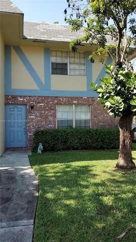 7505 Kimberly Boulevard 122, North Lauderdale, FL 33068