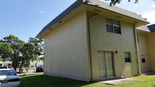 7505 Kimberly Boulevard 122, North Lauderdale, FL 33068