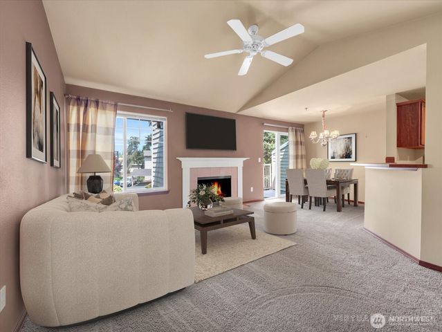 11527 Highway 99 #E305, Everett, WA 98204