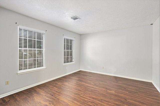 16003 Surrey Woods Drive, Friendswood, TX 77546