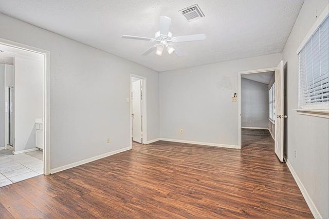 16003 Surrey Woods Drive, Friendswood, TX 77546