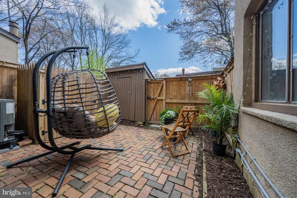 Image 25 of property listing at 11246 CRYSTAL RUN #B-22-3, Columbia, MD 21044