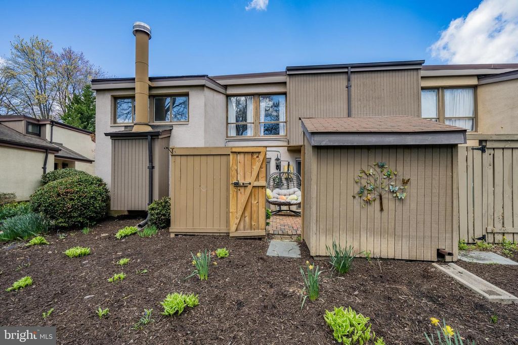 Image 33 of property listing at 11246 CRYSTAL RUN #B-22-3, Columbia, MD 21044