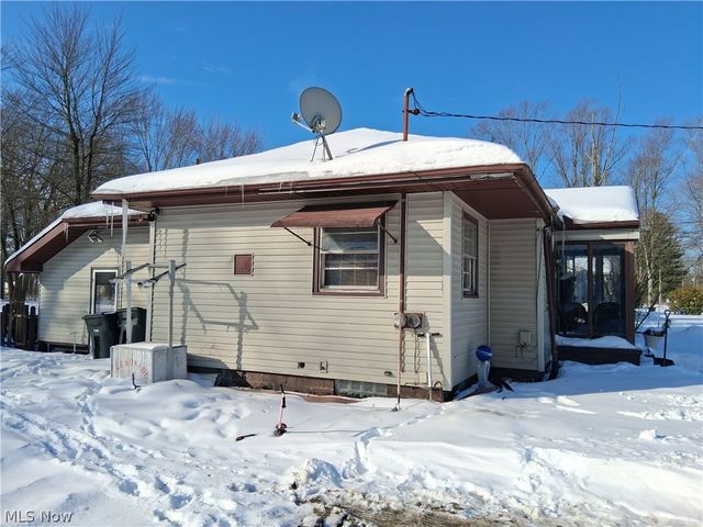 2516 Weir, Warren, OH 44483