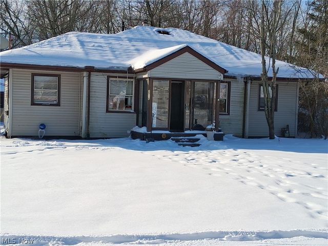 2516 Weir, Warren, OH 44483