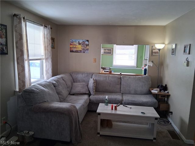 2516 Weir, Warren, OH 44483