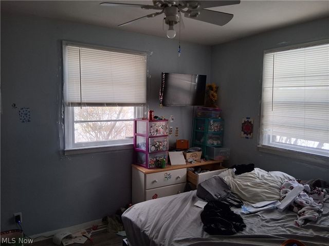 2516 Weir, Warren, OH 44483