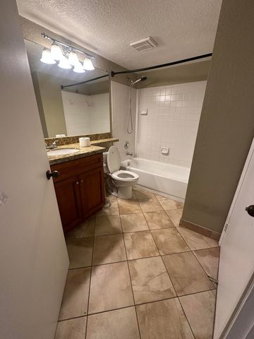 941 Coral Club Drive 941, Coral Springs, FL 33071