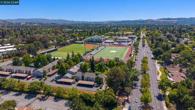 2890 Treat Blvd 7, Concord, CA 94518