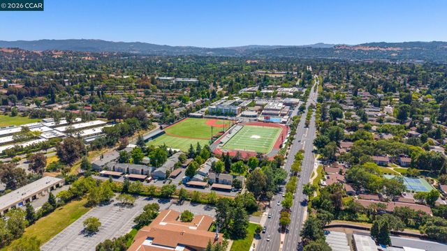 2890 Treat Blvd 7, Concord, CA 94518