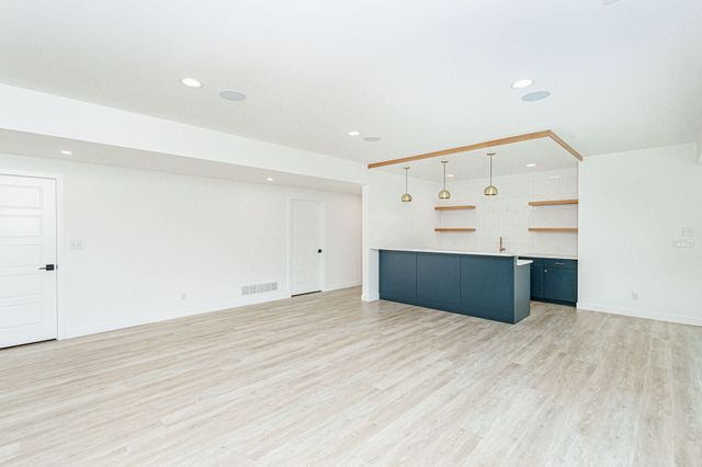 3400 WISTERIA LN, Columbia, MO 65203