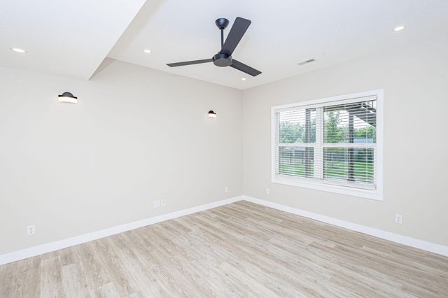 3400 WISTERIA LN, Columbia, MO 65203