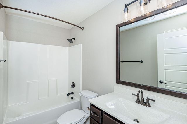 3400 WISTERIA LN, Columbia, MO 65203